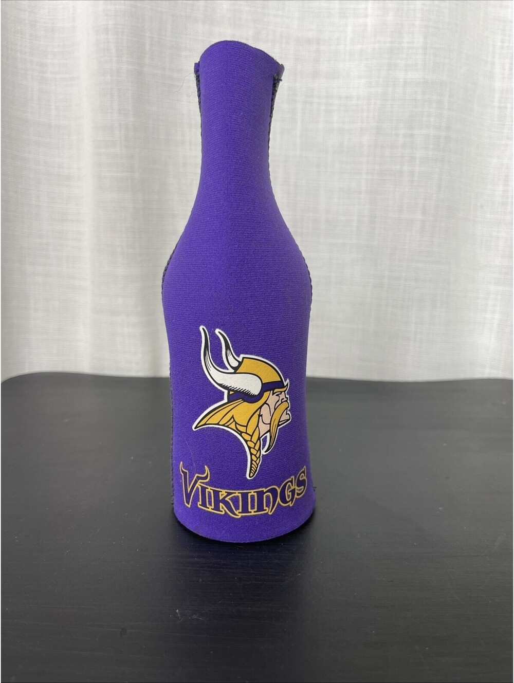 Minnesota Vikings Zippered Bottle Koozie